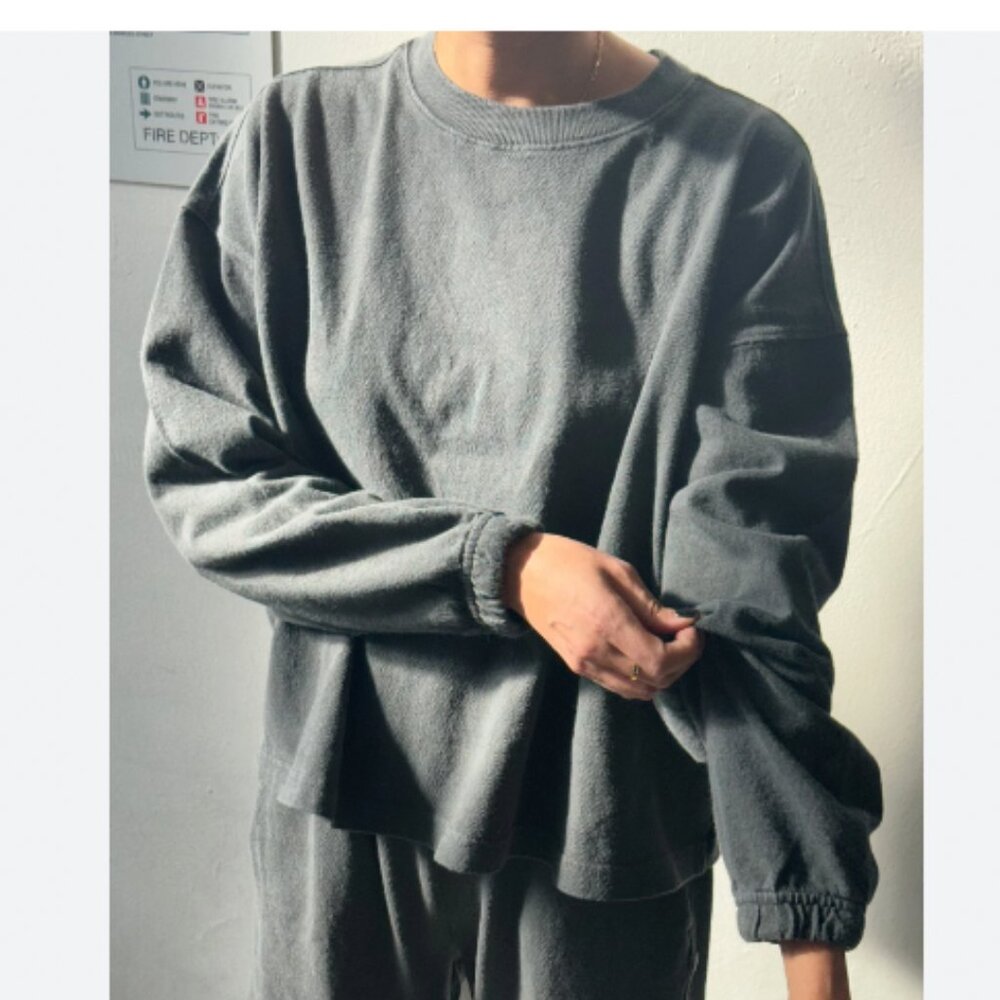 Relaxed Crewneck Sweatshirt - Charcoal